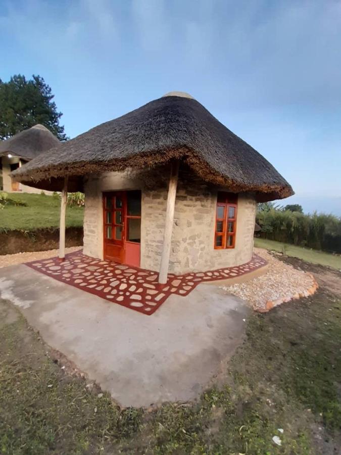 Lake Nyamirima Cottages Fort Portal Exteriör bild