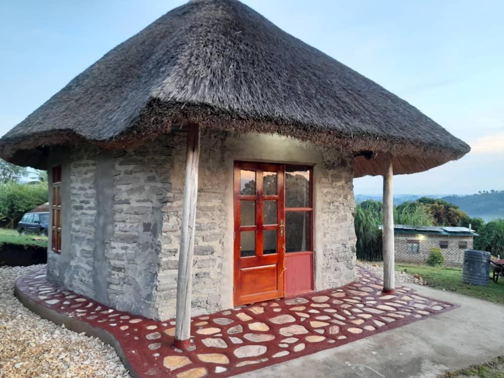 Lake Nyamirima Cottages Fort Portal Exteriör bild